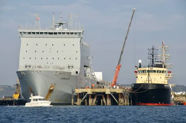 Zatoka Kardiganowa Rfa Przystani Desantowej Klasy Bay Należącej Royal Fleet — Zdjęcie stockowe