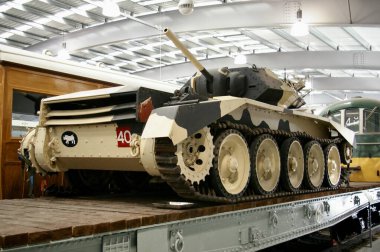 1940 model Warflat Wagon 'da 2. Dünya Savaşı tankı. York, İngiltere, 22 Ağustos 2010. 