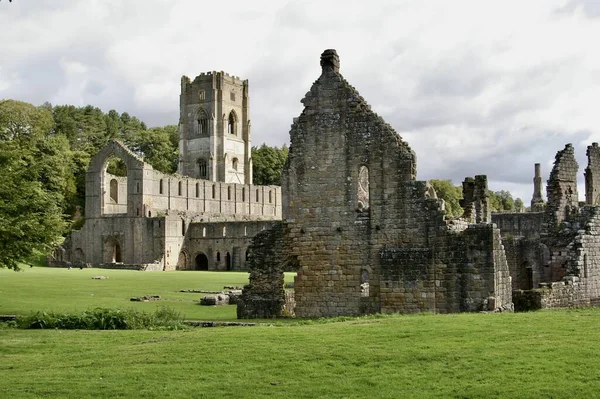 Abadia Das Fontes Mosteiro Cisterciense Arruinado North Yorkshire Aldfield Ripon — Fotografia de Stock