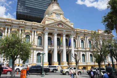 Plaza Murillo 'daki Bolivya Yasama Sarayı. La Paz, Bolivya, 10 Ekim 2023. 