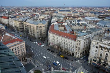 Aziz Stephens Bazilikası 'nın çatısından Budapeşte manzarası. Budapeşte, Macaristan, 27 Şubat 2024. 