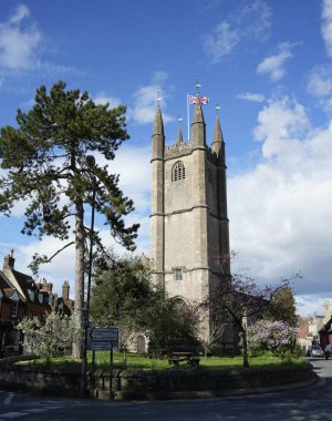 15. yüzyıldan kalma St. Peters Kilisesi, Marlborough, Wiltshire, İngiltere. 17 Nisan 2024. 