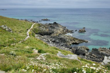 Okyanus manzaralı Güney Batı Yakası Yolu. St Ives, Cornwall, İngiltere, İngiltere. 19 Temmuz 2024. 