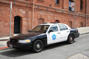 San Francisco Polisi Ford Crown Victoria 043. San Francisco, Kaliforniya, ABD. Eylül 2024. 