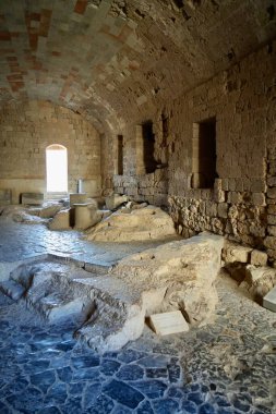 Akropolis, Lindos, Rodos, Yunanistan 'daki İç Taş Yapısı, Şubat 2025. 