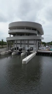 construction of a polder pump system building that connects the river and the sea