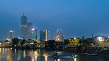 Şehrin güzel gece manzarası