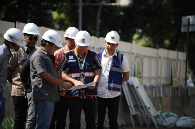 Yeni binanın inşaatı