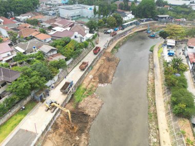 İnşaat alanı, vinç ve bina