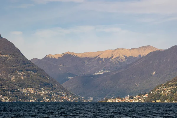 Comer See Italien Mit Palacios Prachtvollen Häusern Frühling Wassertaxi Riva — Stockfoto