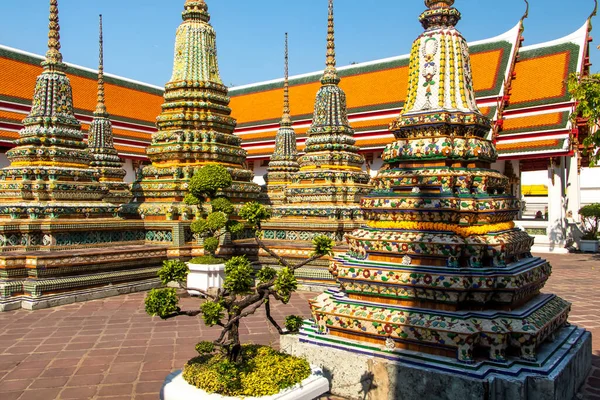 Детали Пагоды Внутреннем Дворе Королевского Дворца Бангкоке Таиланд Цветное Изображение — стоковое фото