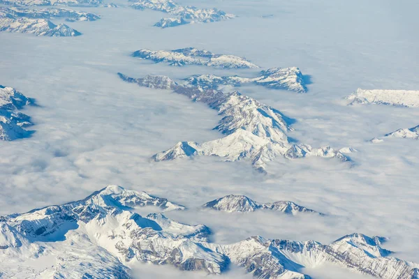 Yaz Alpleri Nde Sabah Güneşinin Havadan Görünüşü Tepede Biraz Kar — Stok fotoğraf