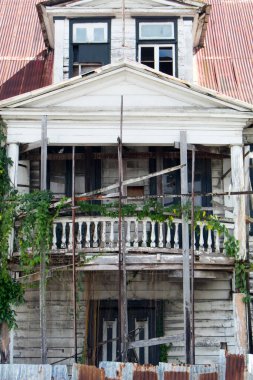 Paramaribo 'da sokak manzarası, Surinam' da ahşap koloni evleri. Yüksek kalite fotoğraf