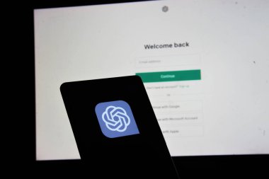 Dhaka, Bangladeş - 27 Mayıs 2023: Cep telefonunda ChatGPT.