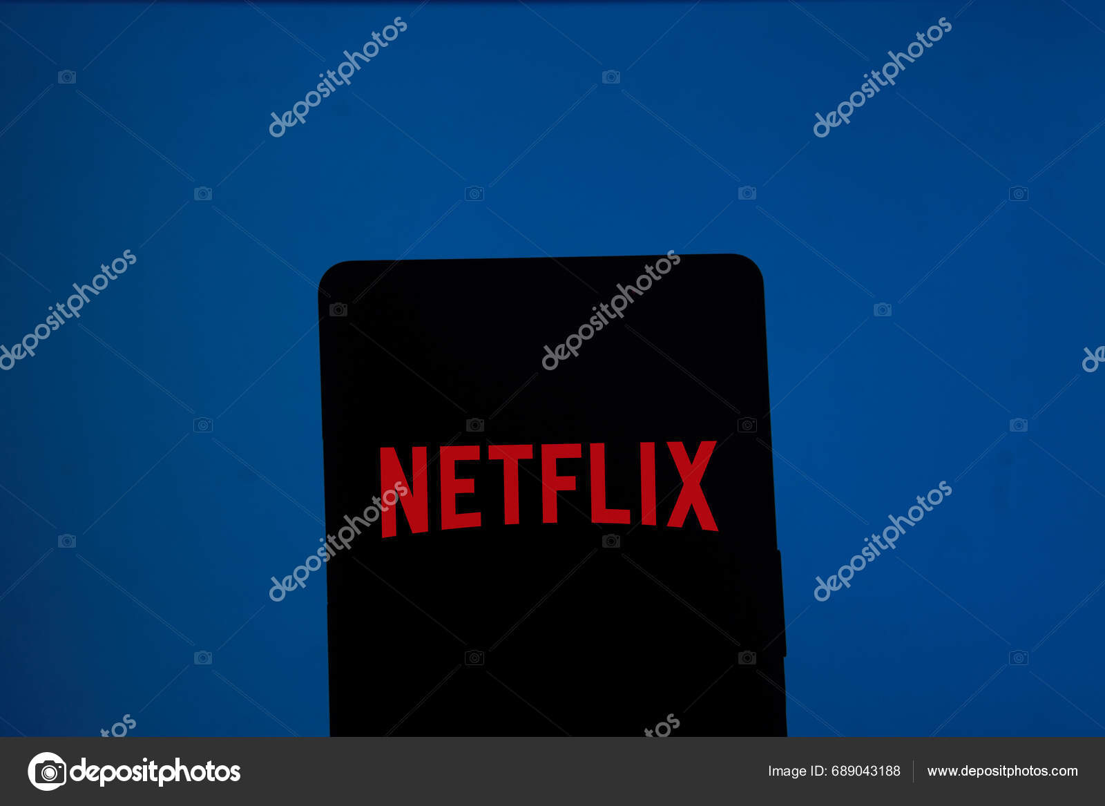 Dhaka Bangladesh November 2023 Netflix Logo Seen Displayed Smartphone