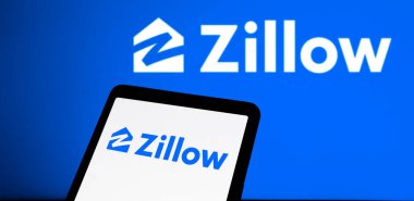 Dhaka, Bangladeş - 22 Şubat 2024: Zillow logosu akıllı telefonda sergileniyor.