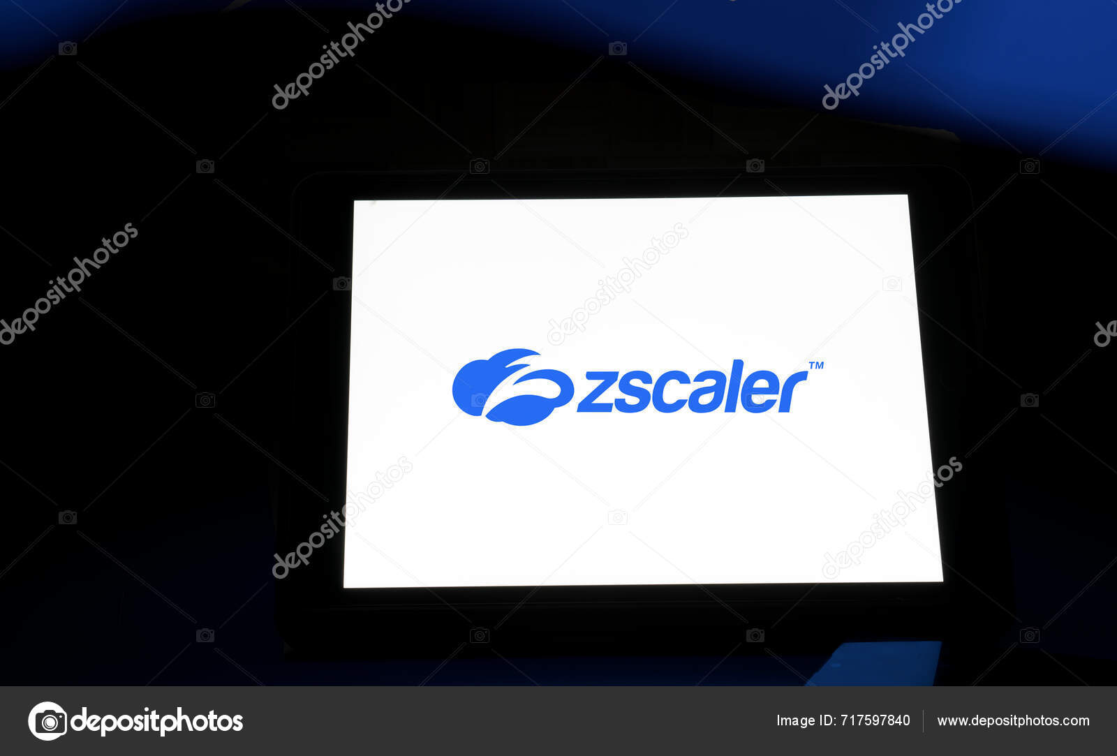 Dhaka Bangladesh April 2024 Zscaler Logo Displayed Ipad — Stock