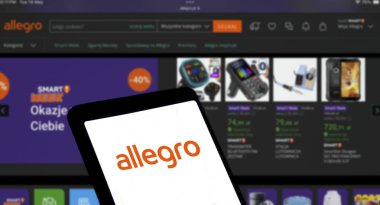 Dhaka, BD - 29 Mayıs 2024: Allegro logosu akıllı telefonda sergileniyor.