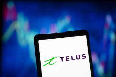 Dhaka, Bangladeş - 23 Sep 2024: Telus logosu akıllı telefonda gösteriliyor.