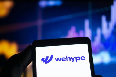 Dhaka, Bangladeş - 28 Sep 2024: Wehype logosu akıllı telefonda gösteriliyor.