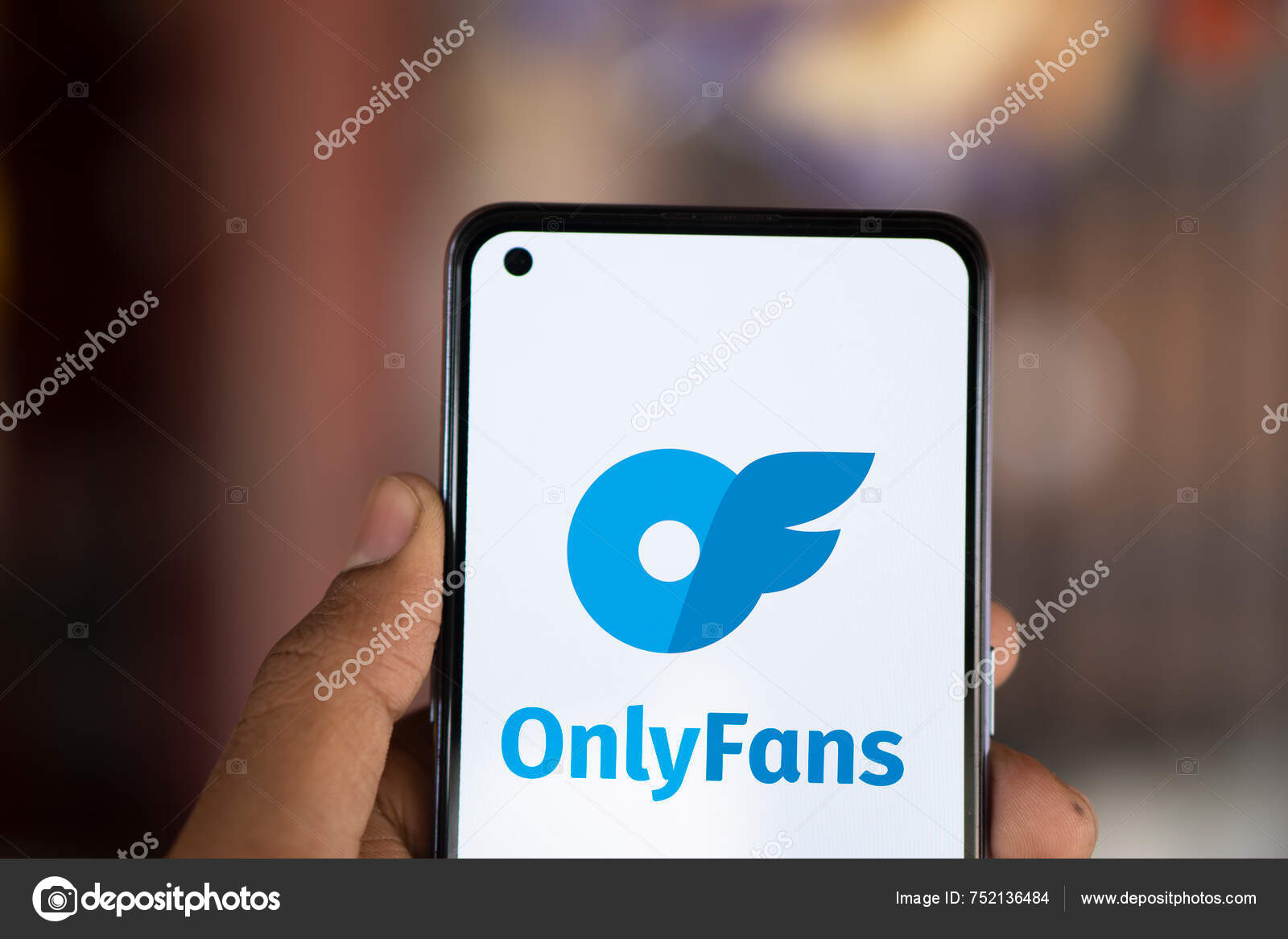 Dhaka Bangladesh Oct 2024 Onlyfans Logo Displayed Smartphone — Stock