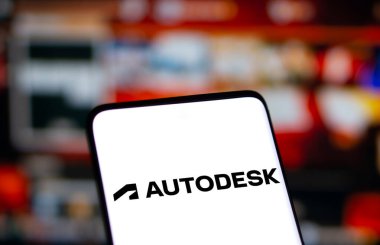 Dhaka, Bangladeş - 11 Ocak 2025: Otomasyon logosu akıllı telefonda gösteriliyor. Autodesk Inc, yazılım ürünleri ve hizmetleri sunan çok uluslu bir yazılım şirketidir..