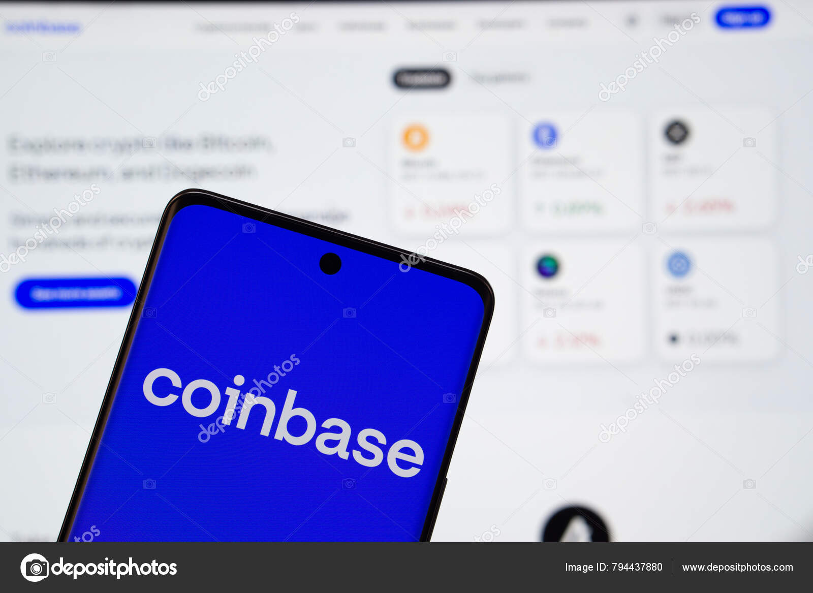 Crypto com coin Stock Photos, Royalty Free Crypto com coin Images |  DepositPhotos