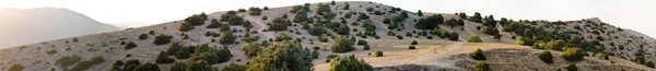 Panoráma Felvételek Hegyvidéki Sziklás Terepen Gyönyörű Kilátás Nyílik Tenger Partján — Stock Fotó