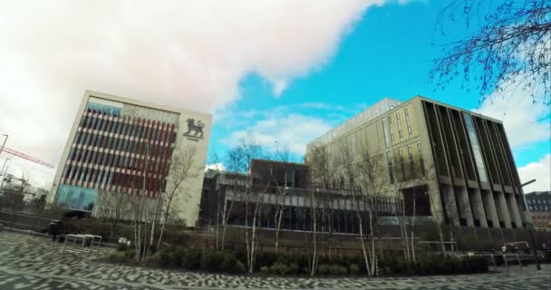 Здание Бирмингемского Университета — стоковое видео