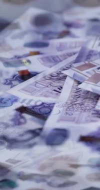 İngiliz 20 Pound 'luk banknotlar halinde Para Mirage (Mirage in British 20 Pounds)