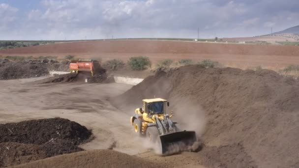 Lugar Producción Compost Industrial Máquinas Cribado Compost Pilas Tractores Carga — Vídeos de Stock
