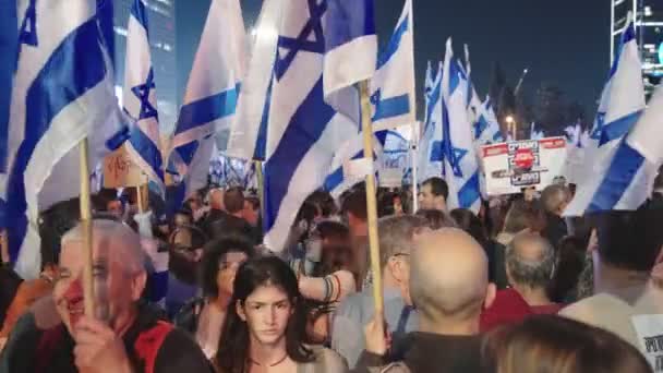 テルアビブ イスラエル 2023年3月4日 イスラエルの司法改革に対する巨大な集会に抗議する数十万人の人々 — ストック動画