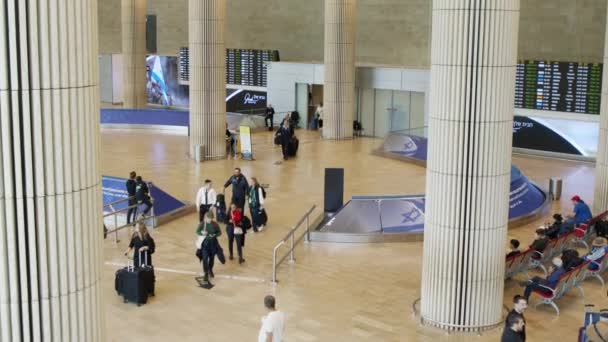 Тель Авив Марта 2023 Года Пассажиры Прибывающие Зал Прилета Аэропорту — стоковое видео