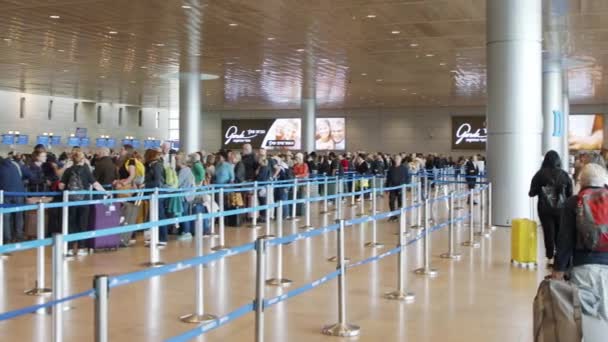 Tel Aviv Mars 2023 Passagerare Stående Långa Linjer För Avgående — Stockvideo