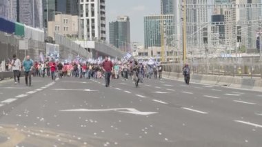 Tel Aviv, ISRAEL - 16 Mart 2023. Yargı reformuna karşı düzenlenen şiddetli protestolarda protestocular polis güçleriyle çatıştı