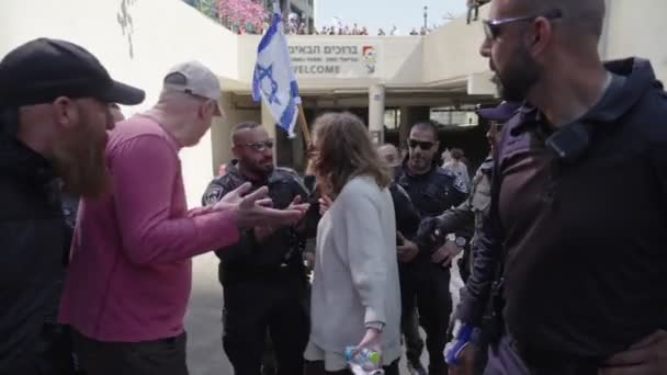特拉维夫 Israel 2023年3月16日 抗议者在反对司法改革的暴力抗议中与警方发生冲突 — 图库视频影像