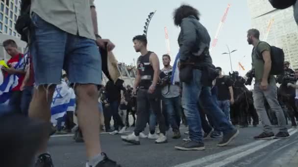 Tel Aviv Israel Marzo 2023 Manifestantes Chocan Con Fuerzas Policiales — Vídeo de stock