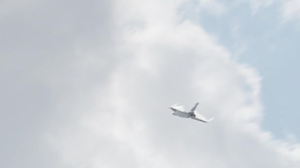 Dassault Rafale Preformando Manovre Alta Velocità Che Mostrano Sue Capacità — Video Stock