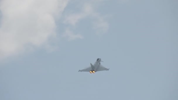 高速作战演习中的快速战斗机 — 图库视频影像