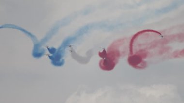 Paris, Fransa. 24 Haziran 2023 - Patrouille de France Fransız Hava Kuvvetleri 'nin akrobatik gösteri ekibi