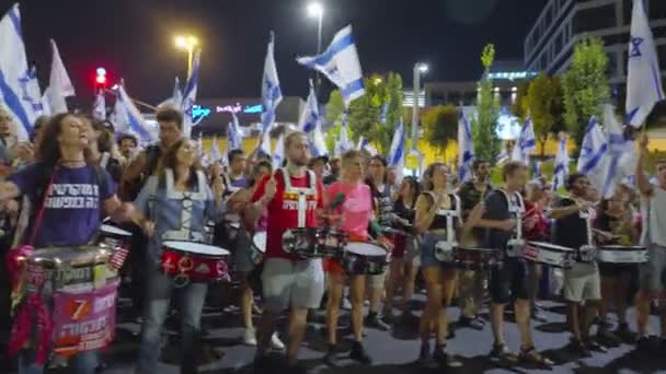 耶路撒冷 Israel 2023年7月23日在城市街道上游行的示威者 — 图库视频影像