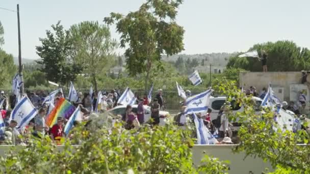 エルサレム イスラエル 2023年7月24日 市街地でデモ行進するデモ隊 — ストック動画