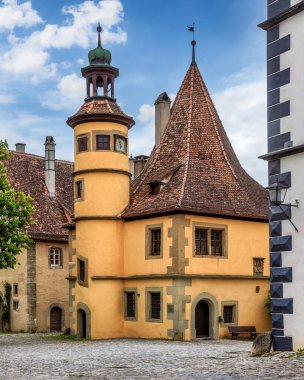 Güzel ve büyülü ortaçağ kasabası Rothenburg ob der Tauber