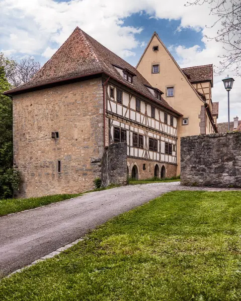 Güzel ve büyülü ortaçağ kasabası Rothenburg ob der Tauber