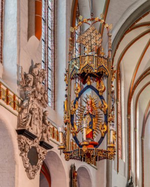 Lneburg, Aşağı Saksonya, Almanya 'daki St. Johannis kilisesinin içi.