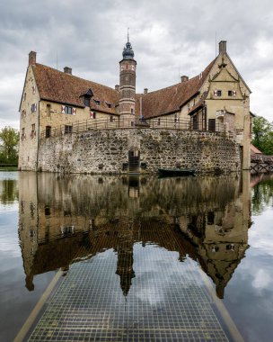 Ludinghausen, NRW, Almanya 'daki güzel Vischering Şatosu