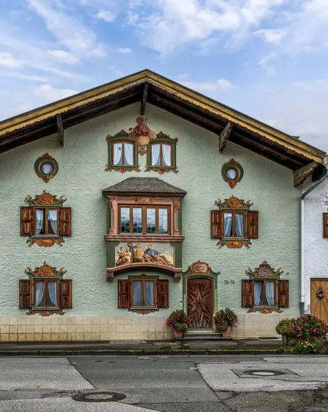 Bavyera 'daki güzel eski Mittenwald kasabası, Gerrmany