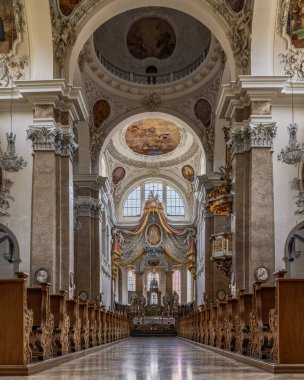Fssen 'deki St. Mang Manastırı' nın nefis ve görkemli iç mekanı.