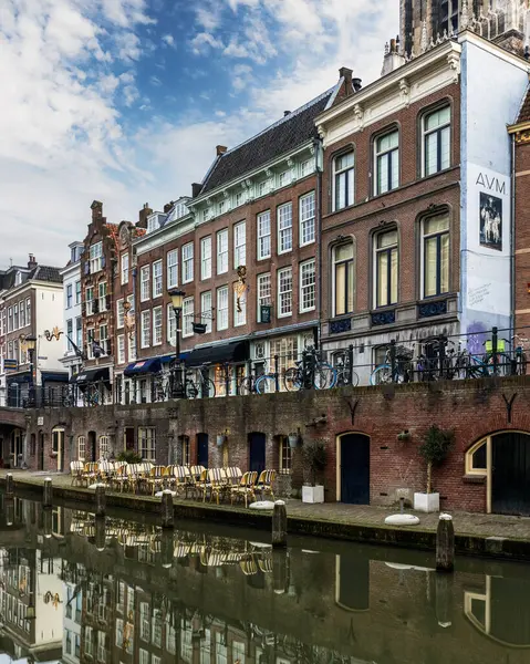 Hollanda 'nın Utrecht kentindeki muhteşem ortaçağ mimarisi.