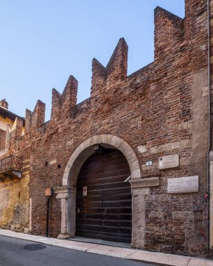 Aşk şehrinin romantik eski şehir merkezi, Juliet ve Romeo 'nun doğduğu yer, güzel İtalya' nın mücevheri, Verona, Lombardy 'de.